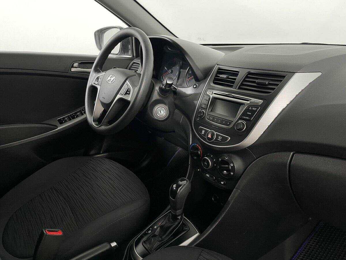 Б/У Хендай Солярис 2015 года. Фото: #8