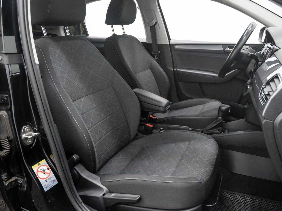 Б/У Фольксваген Поло 2021 года. Фото: #8