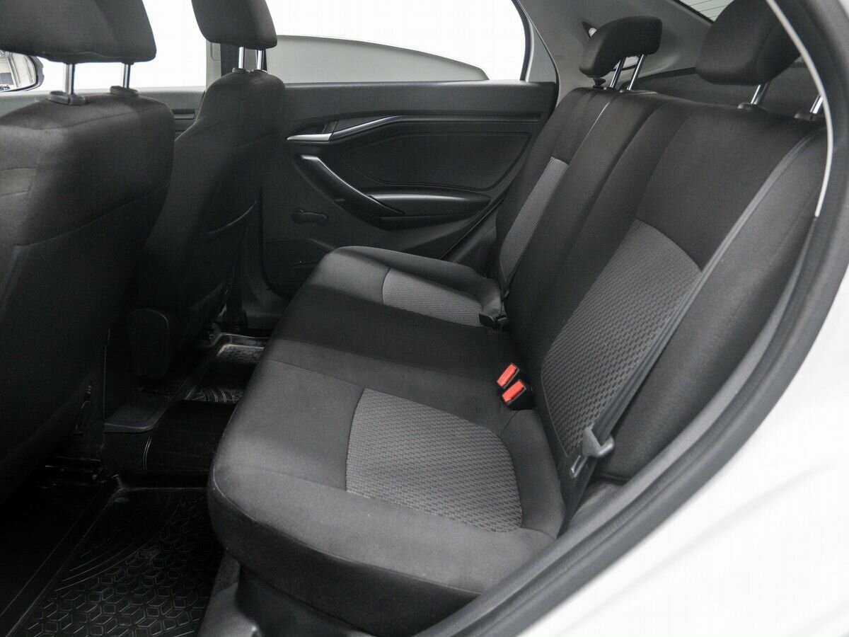 Б/У Лада (ВАЗ) Веста 2019 года. Фото: #12