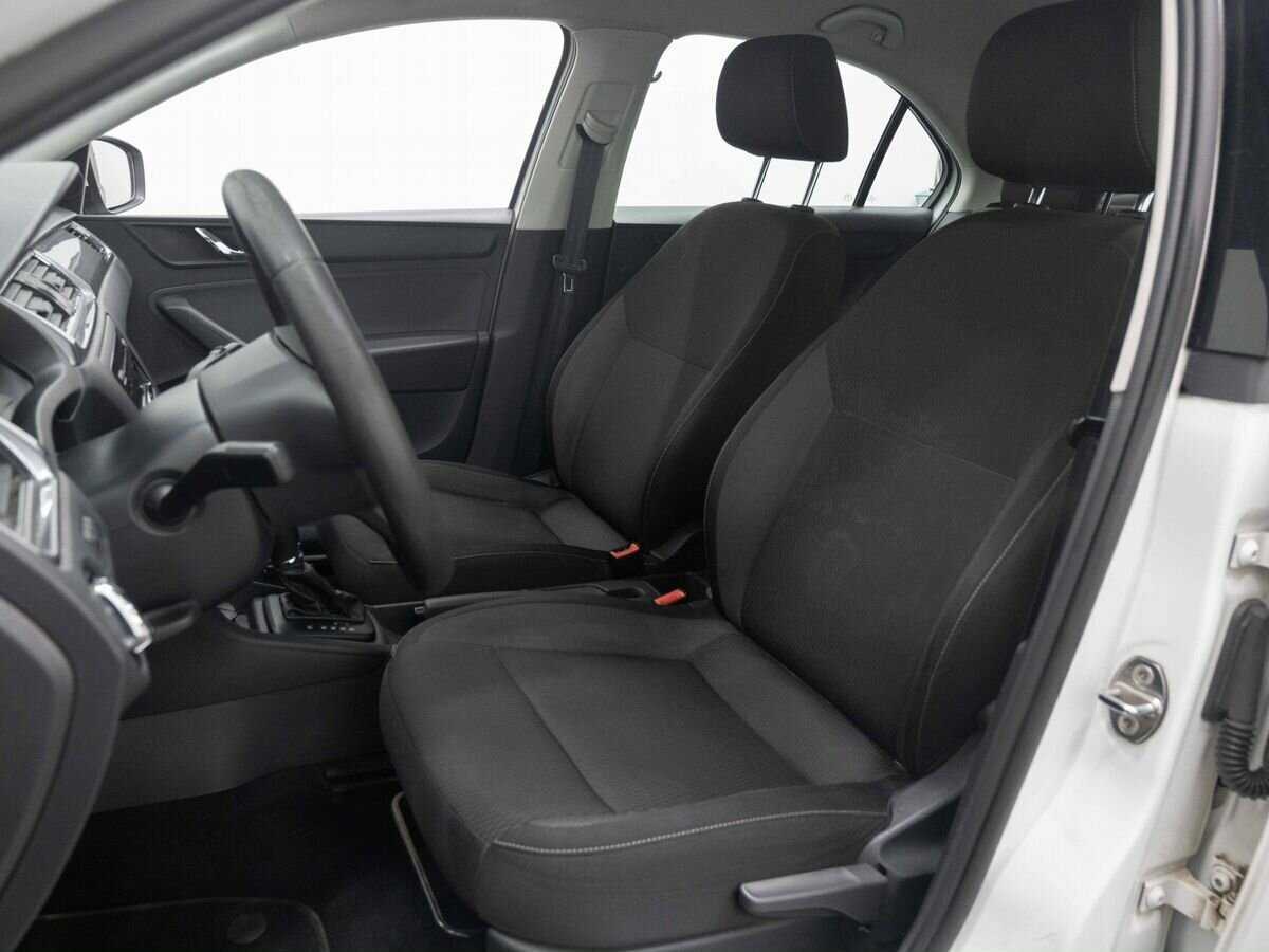 Б/У Шкода Рапид 2015 года. Фото: #7