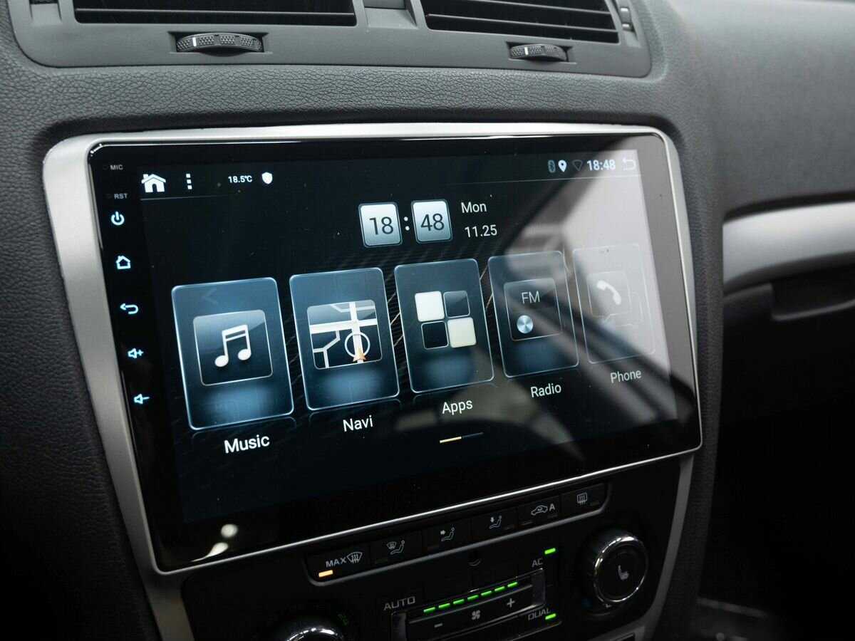 Б/У Шкода Октавия 2012 года. Фото: #16