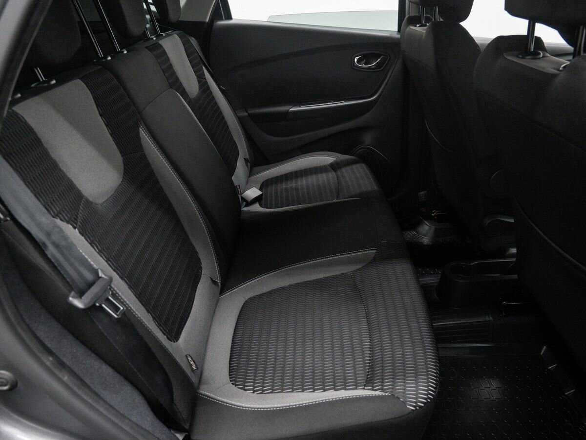 Б/У Рено Каптюр 2018 года. Фото: #8