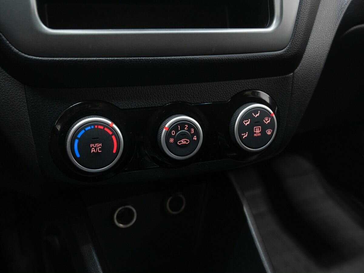 Б/У Киа Рио 2015 года. Фото: #16