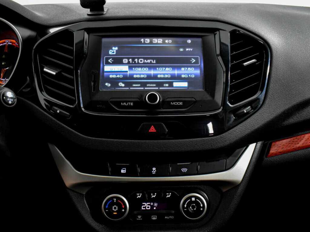 Б/У Лада (ВАЗ) Веста 2020 года. Фото: #10