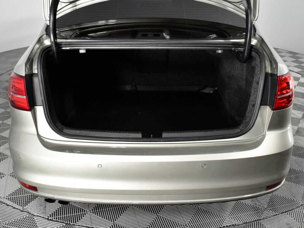 Б/У Фольксваген Джетта 2016 года. Фото: #14