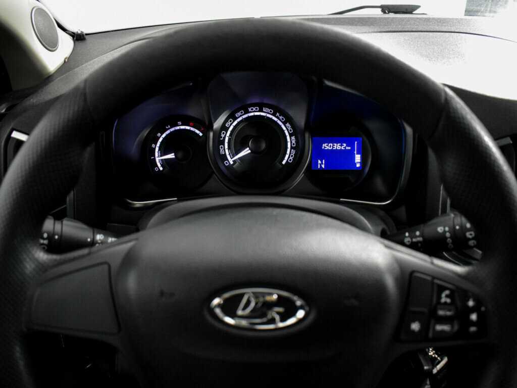 Б/У Лада (ВАЗ) ИКСРЭЙ 2016 года. Фото: #14