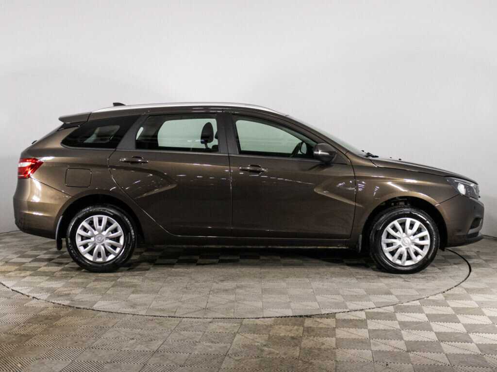 Б/У Лада (ВАЗ) Веста 2021 года. Фото: #3