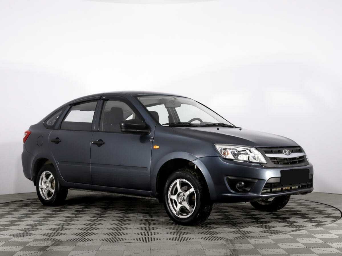 Б/У Лада (ВАЗ) Гранта 2015 года. Фото: #2