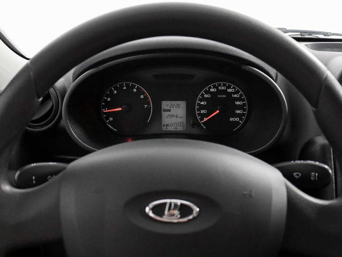 Б/У Лада (ВАЗ) Гранта 2015 года. Фото: #15