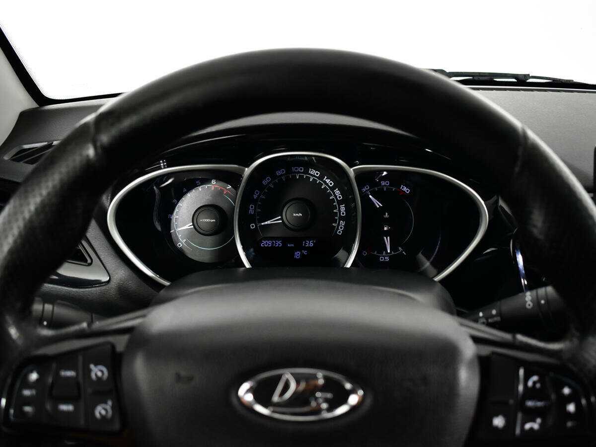 Б/У Лада (ВАЗ) Веста 2016 года. Фото: #8