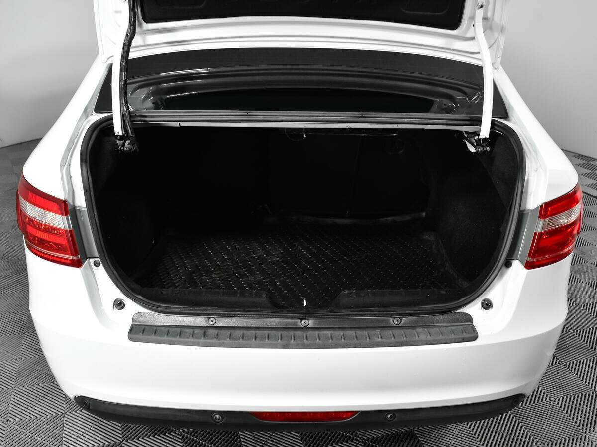 Б/У Лада (ВАЗ) Веста 2016 года. Фото: #12