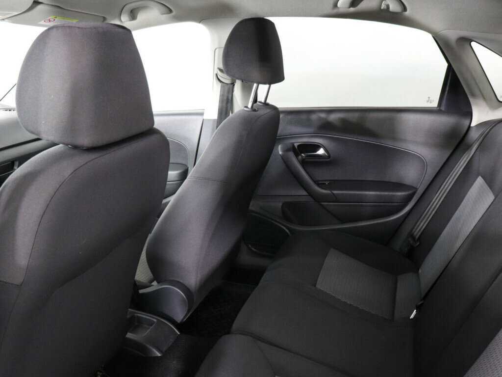 Б/У Фольксваген Поло 2013 года. Фото: #11