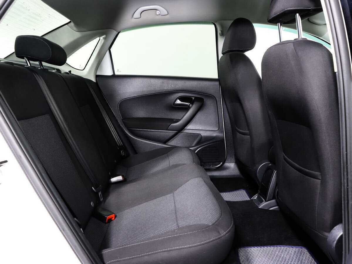 Б/У Фольксваген Поло 2017 года. Фото: #12