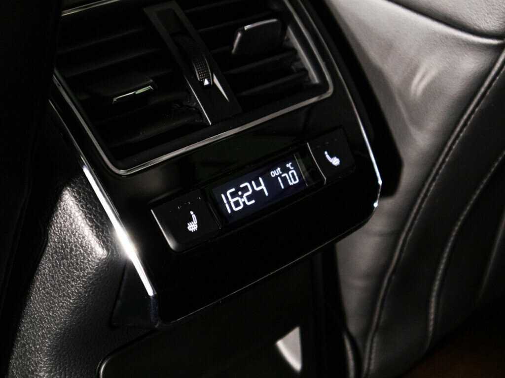 Б/У Шкода Суперб 2018 года. Фото: #17