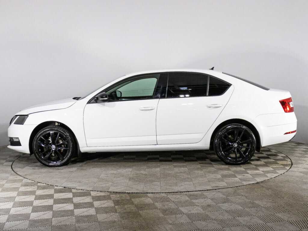 Б/У Шкода Октавия 2018 года. Фото: #7