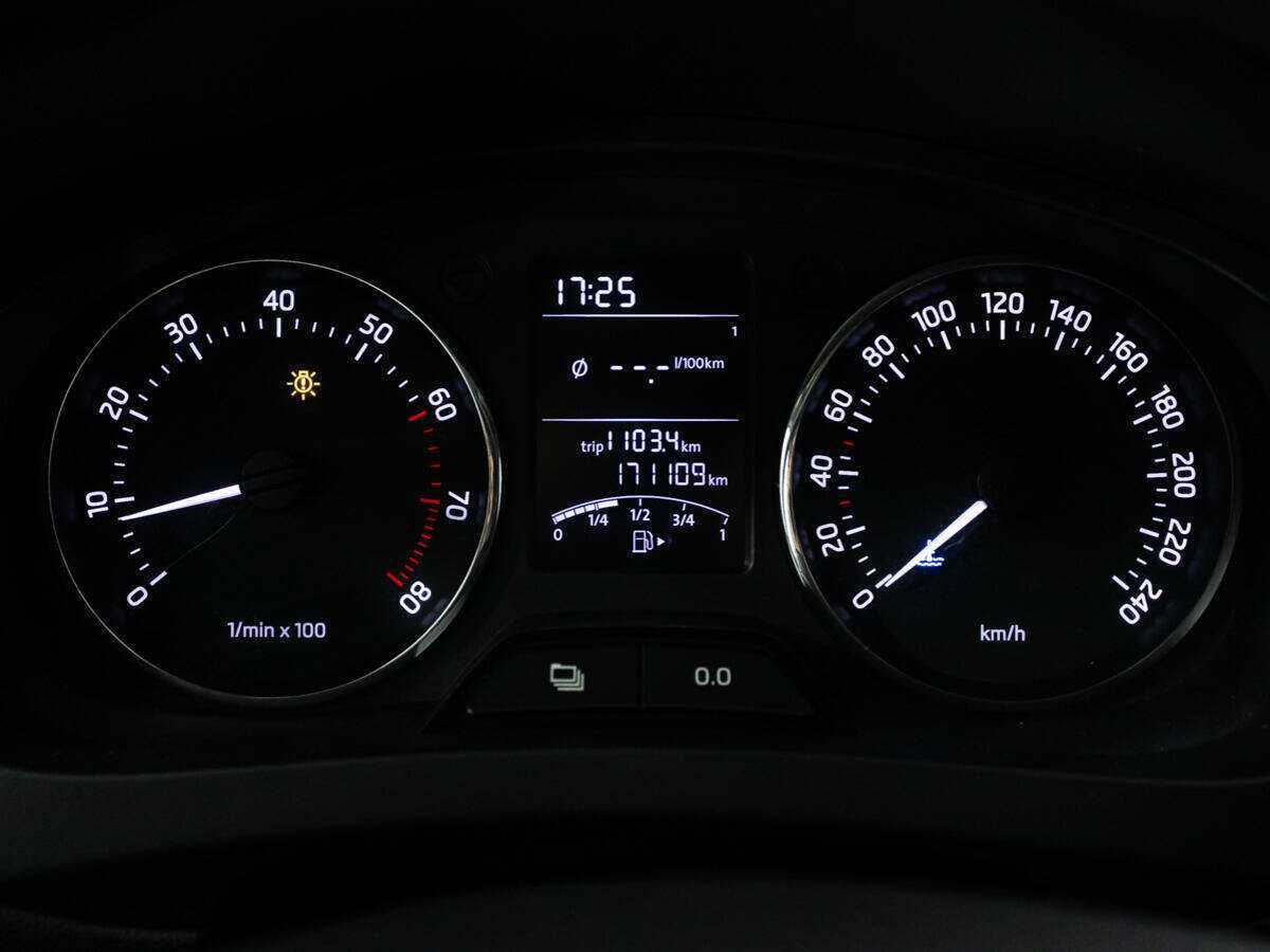 Б/У Шкода Рапид 2014 года. Фото: #11