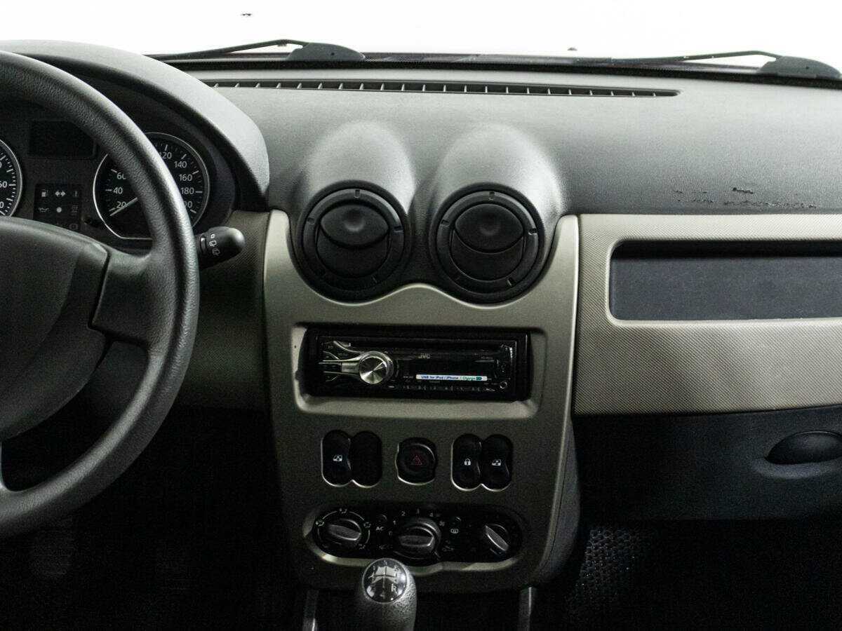 Б/У Рено Сандеро 2012 года. Фото: #13