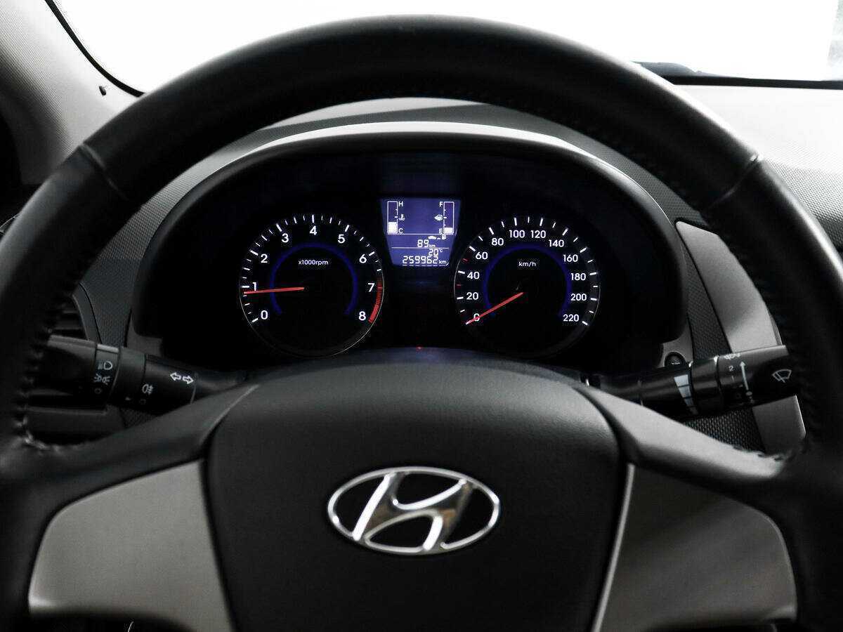 Б/У Хендай Солярис 2014 года. Фото: #10