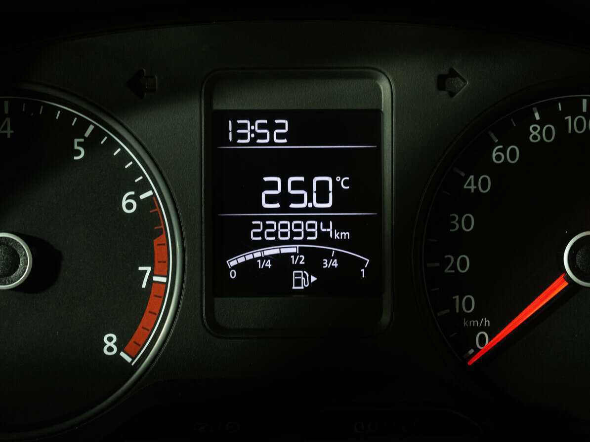 Б/У Фольксваген Поло 2016 года. Фото: #13