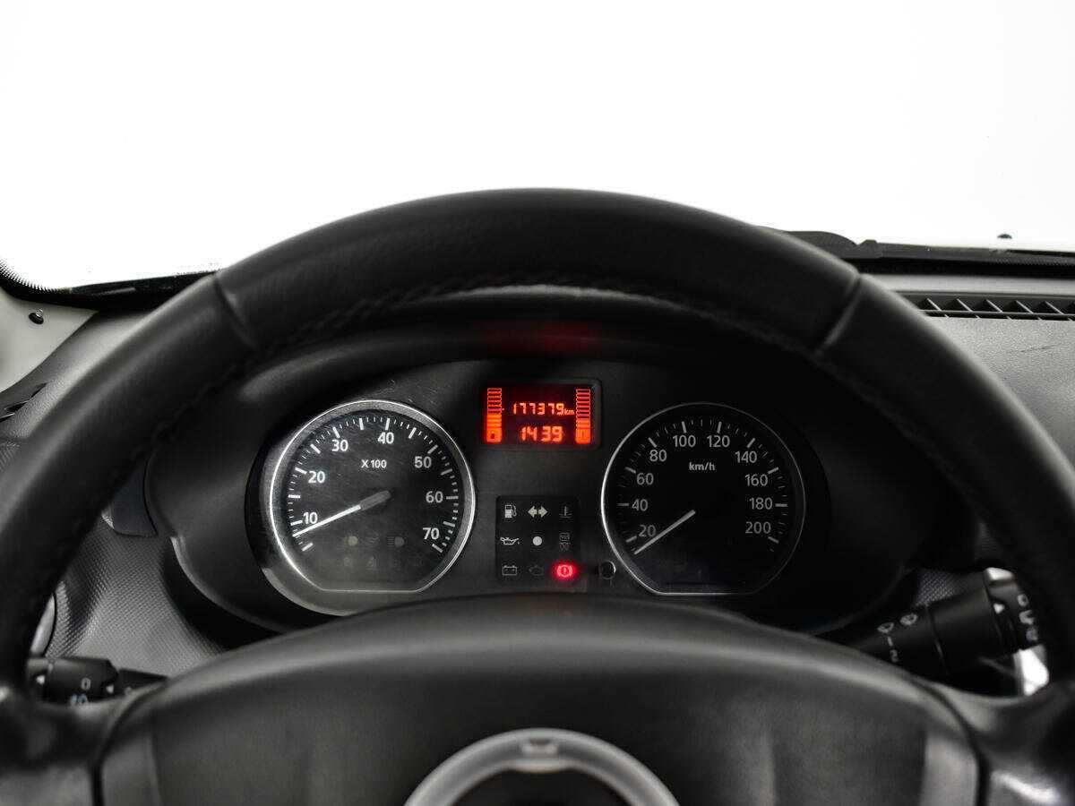 Б/У Рено Сандеро 2012 года. Фото: #10