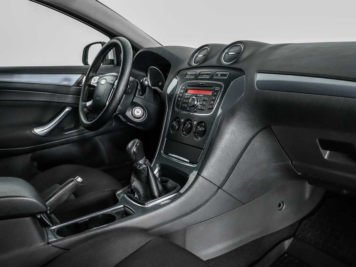 Б/У Форд Мондео 2014 года. Фото: #10