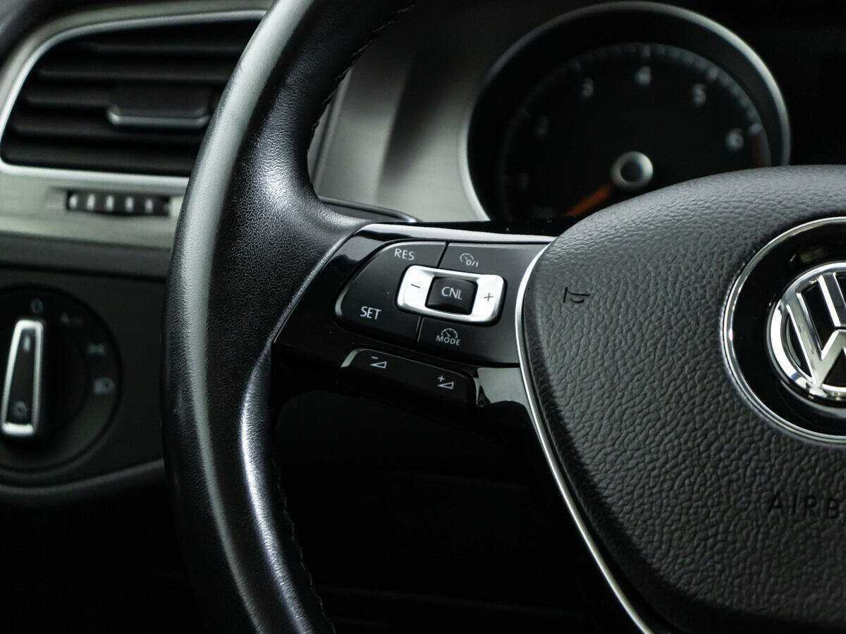 Б/У Фольксваген Гольф 2012 года. Фото: #18