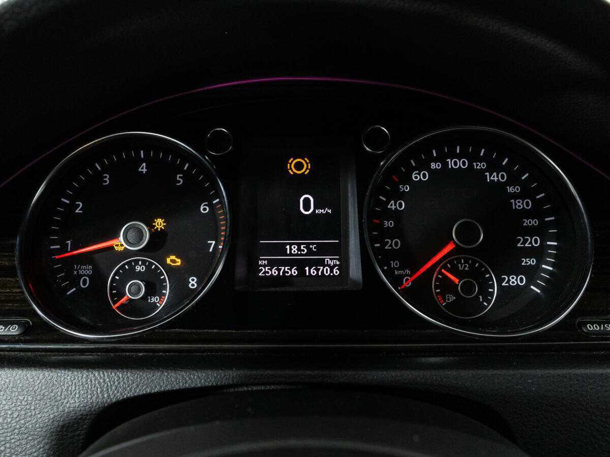 Б/У Фольксваген Пассат ЦЦ 2013 года. Фото: #11