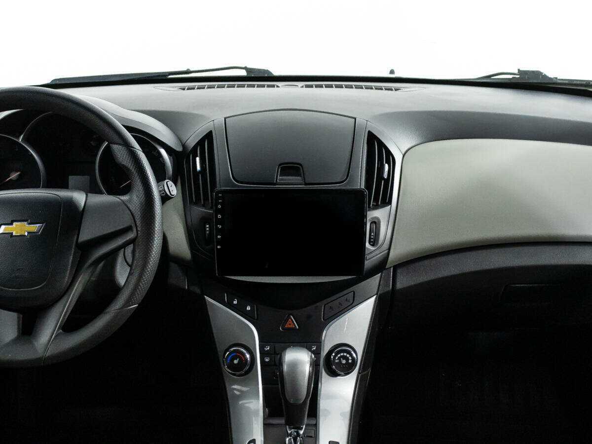 Б/У Шевроле Круз 2013 года. Фото: #13