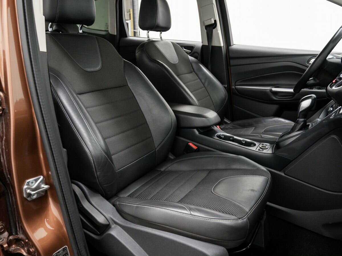 Б/У Форд Куга 2015 года. Фото: #8