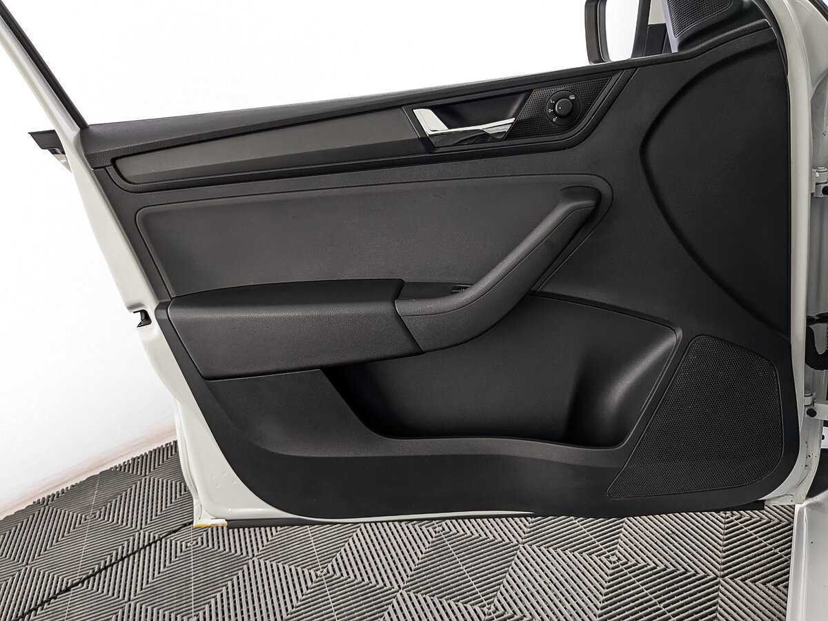 Б/У Шкода Рапид 2019 года. Фото: #16