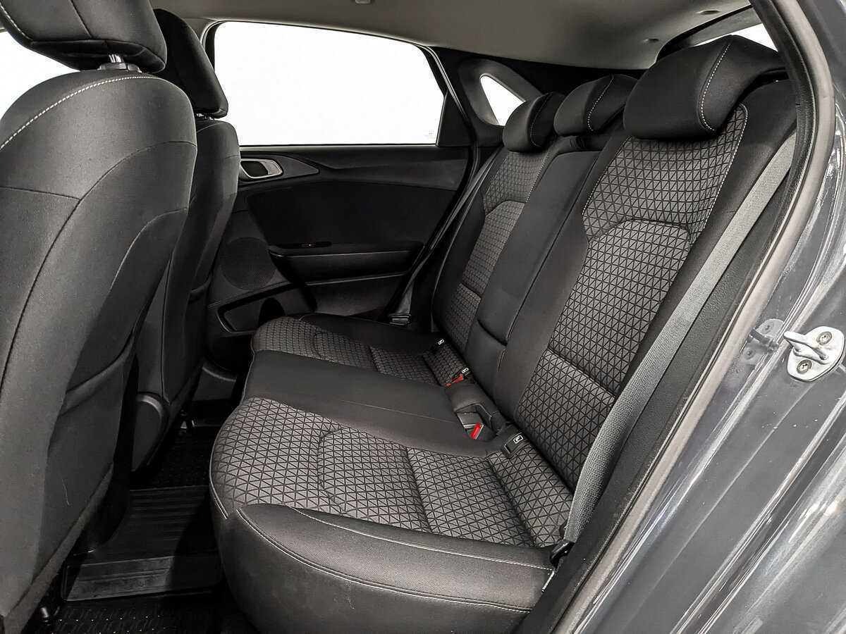 Б/У Киа Сид 2019 года. Фото: #17