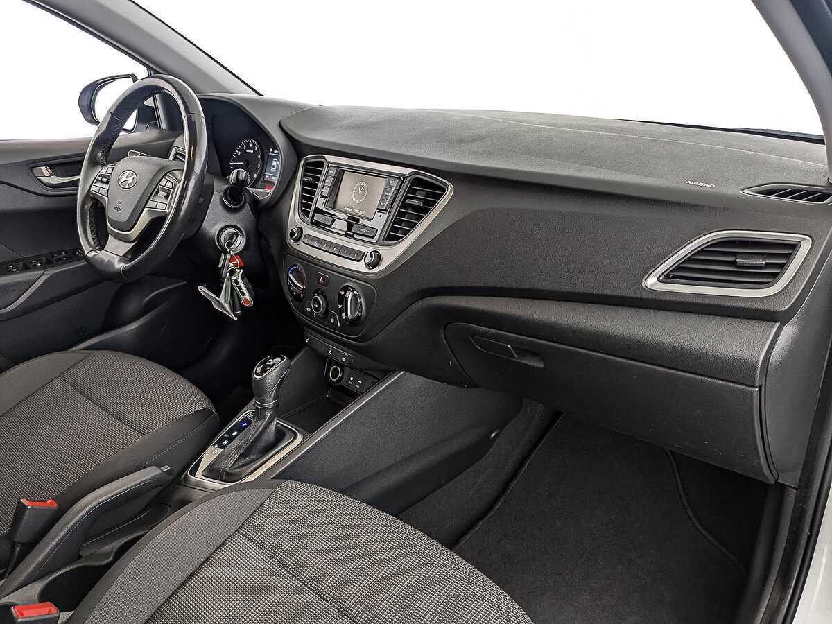 Б/У Хендай Солярис 2017 года. Фото: #12