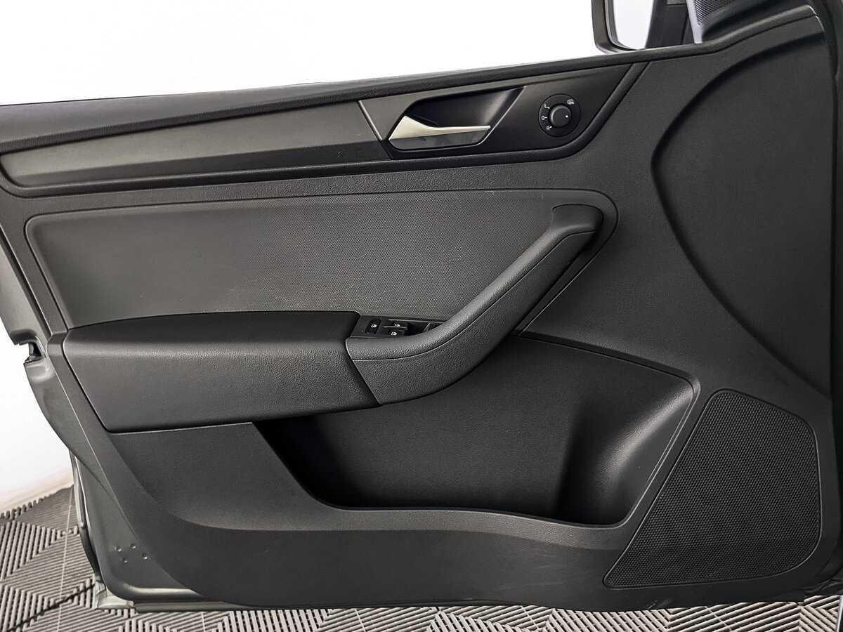 Б/У Фольксваген Поло 2021 года. Фото: #18