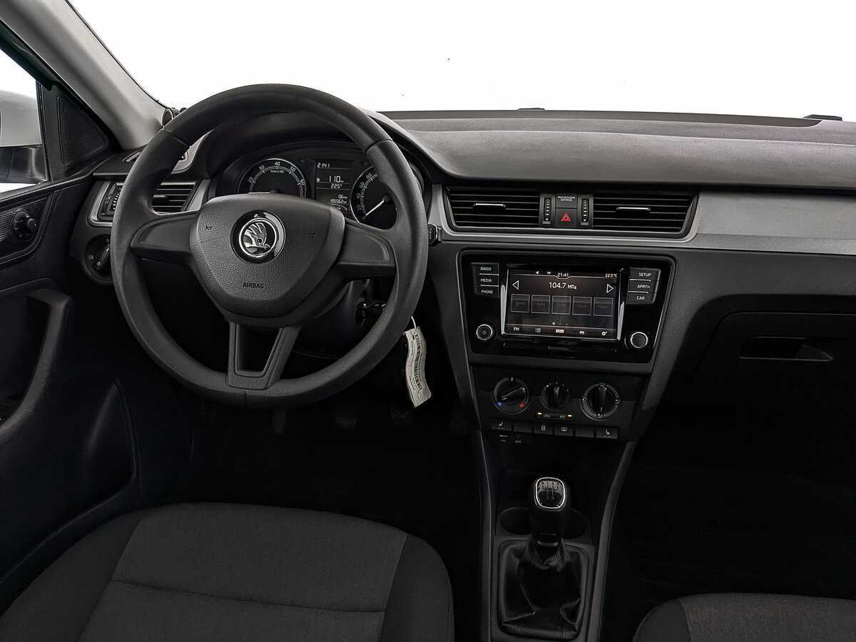 Б/У Шкода Рапид 2017 года. Фото: #24