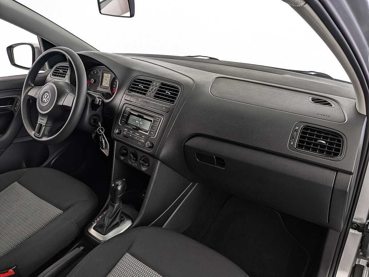 Б/У Фольксваген Поло 2015 года. Фото: #12