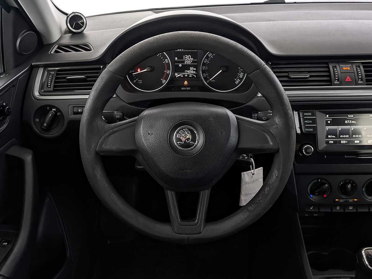 Б/У Шкода Рапид 2017 года. Фото: #20