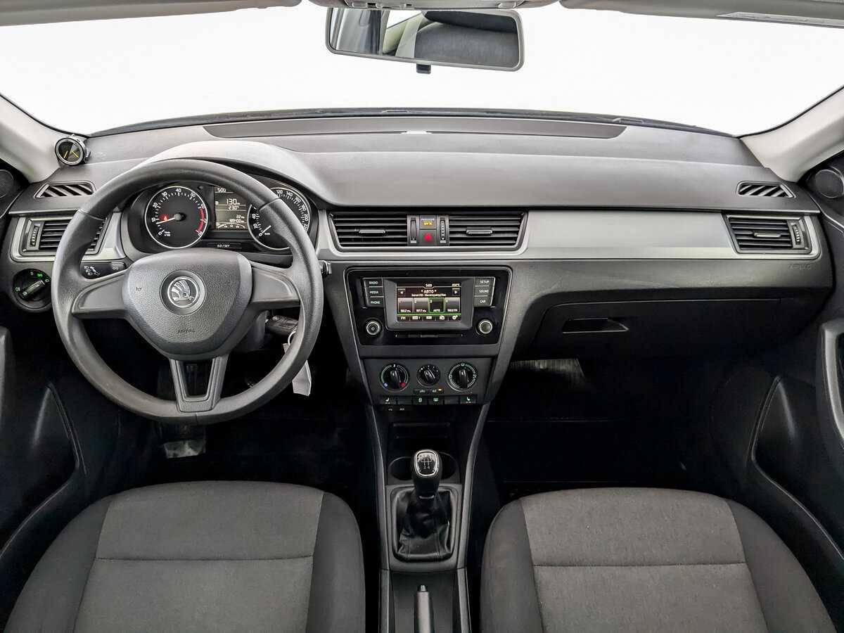 Б/У Шкода Рапид 2017 года. Фото: #13