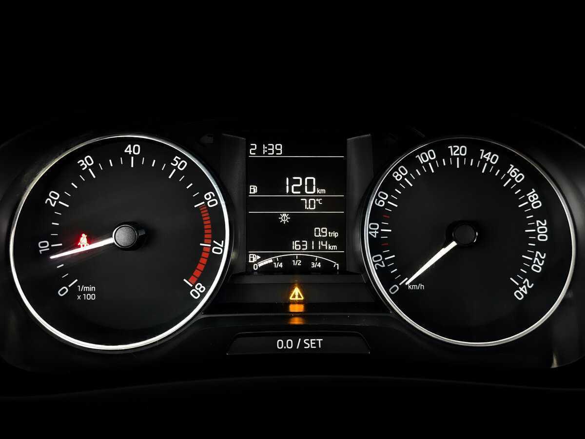 Б/У Шкода Рапид 2017 года. Фото: #12