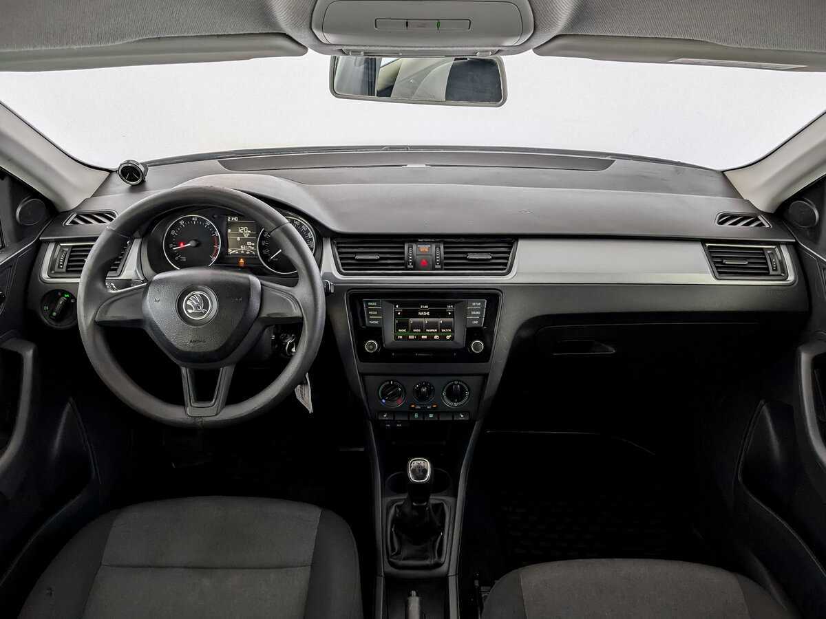 Б/У Шкода Рапид 2017 года. Фото: #13