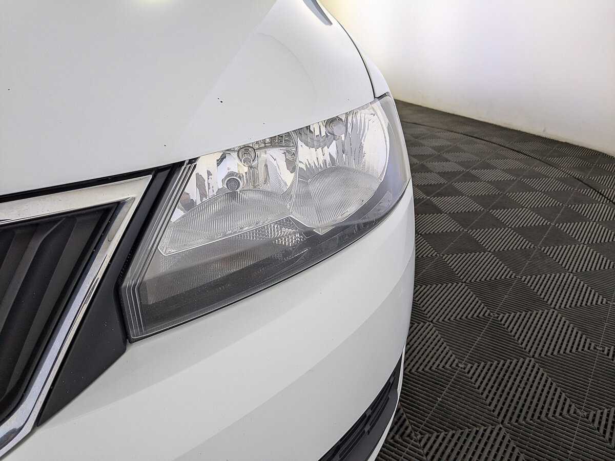 Б/У Шкода Рапид 2019 года. Фото: #10