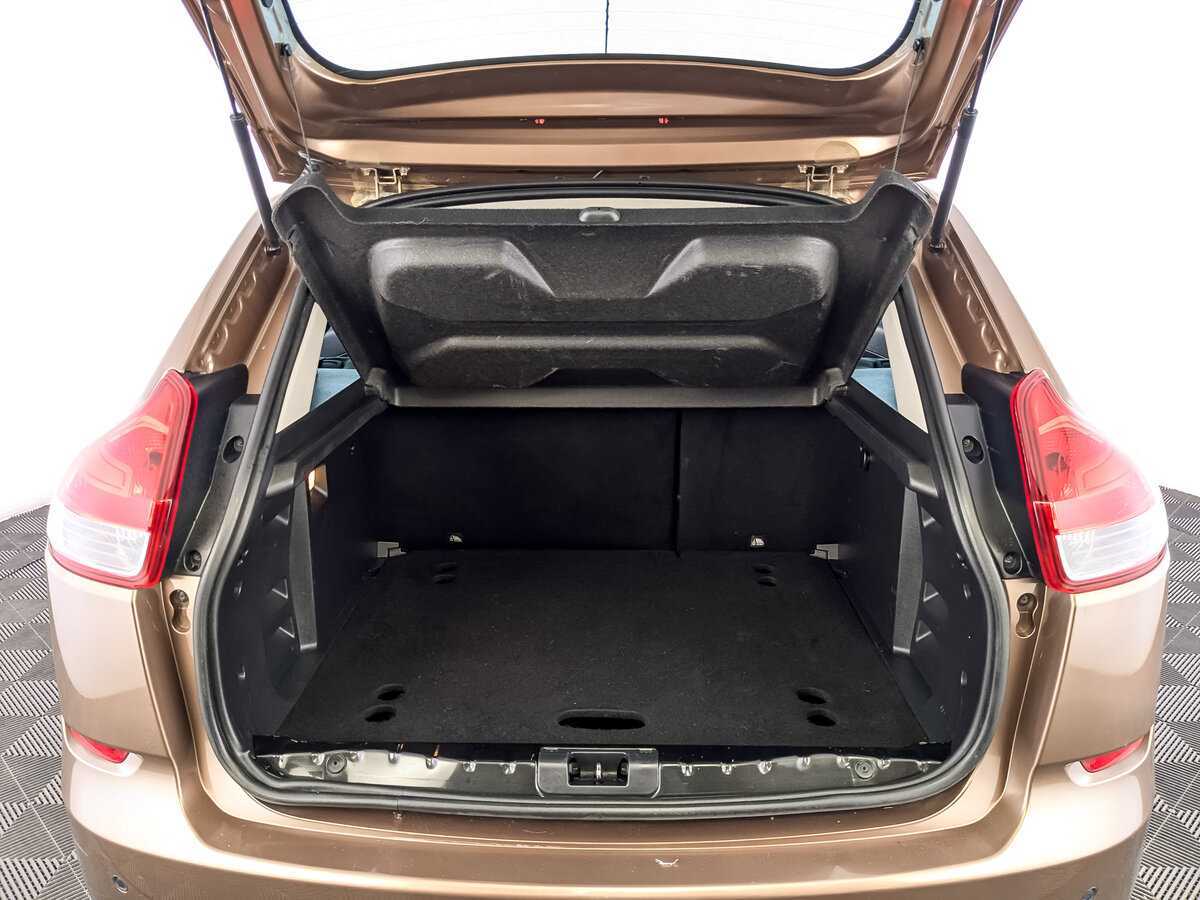 Б/У Лада (ВАЗ) ИКСРЭЙ 2017 года. Фото: #9