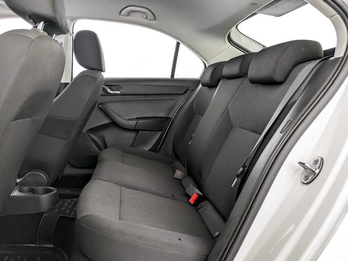 Б/У Шкода Рапид 2017 года. Фото: #11