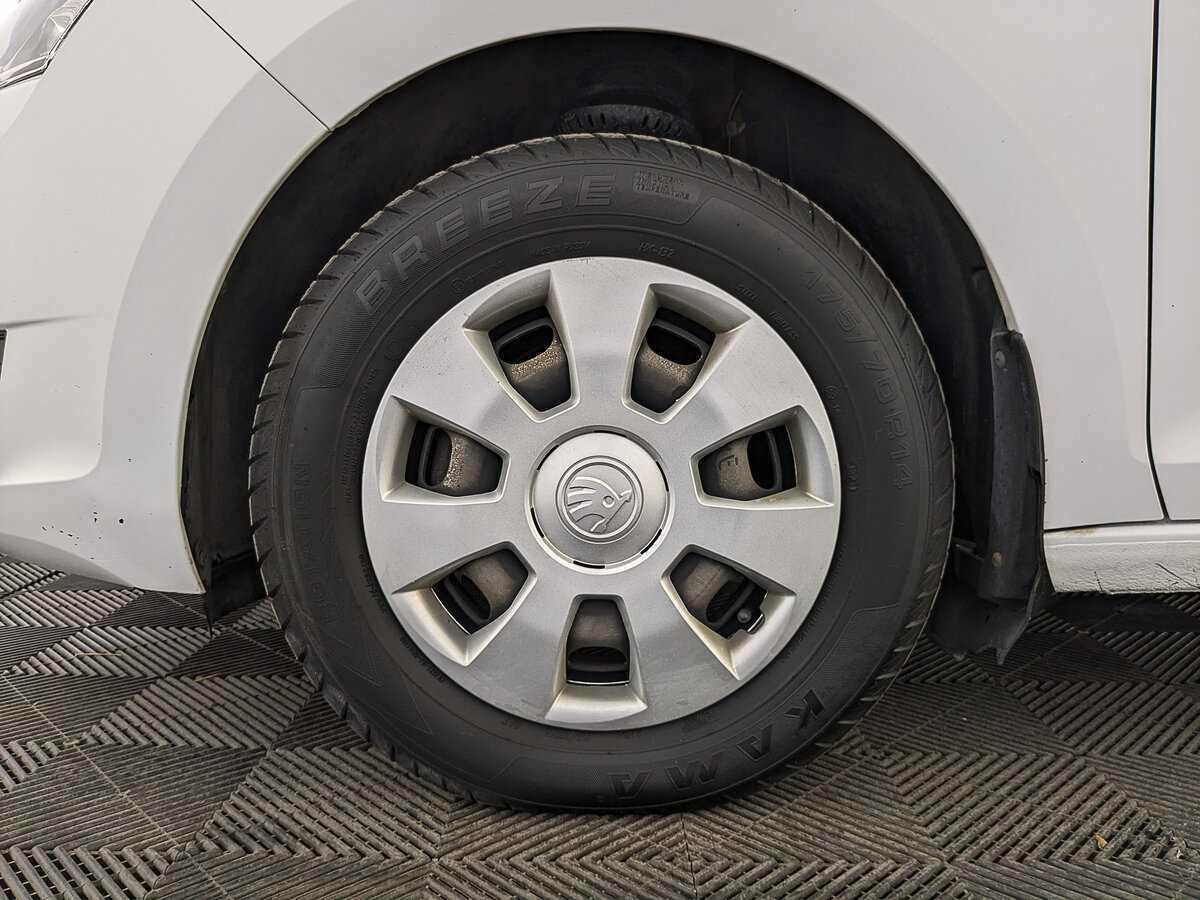 Б/У Шкода Рапид 2019 года. Фото: #11