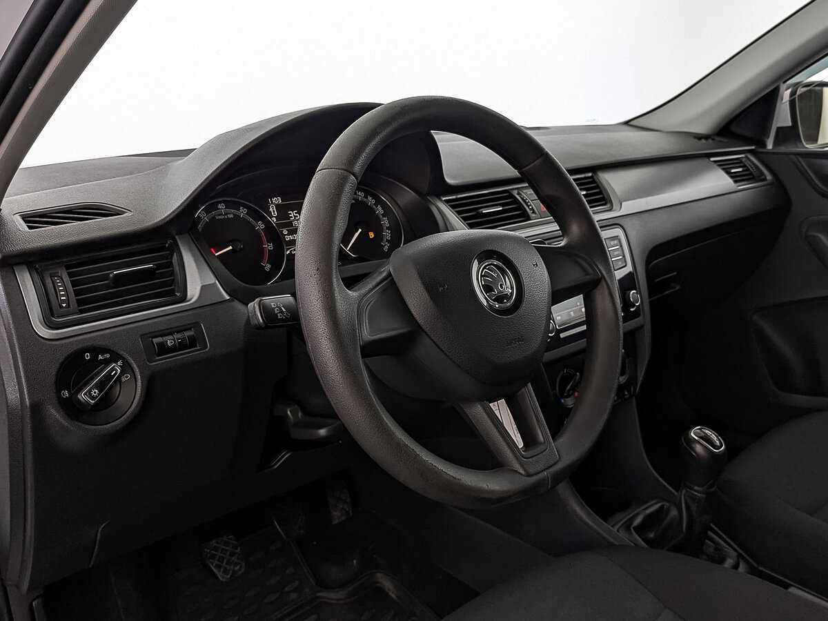 Б/У Шкода Рапид 2019 года. Фото: #14