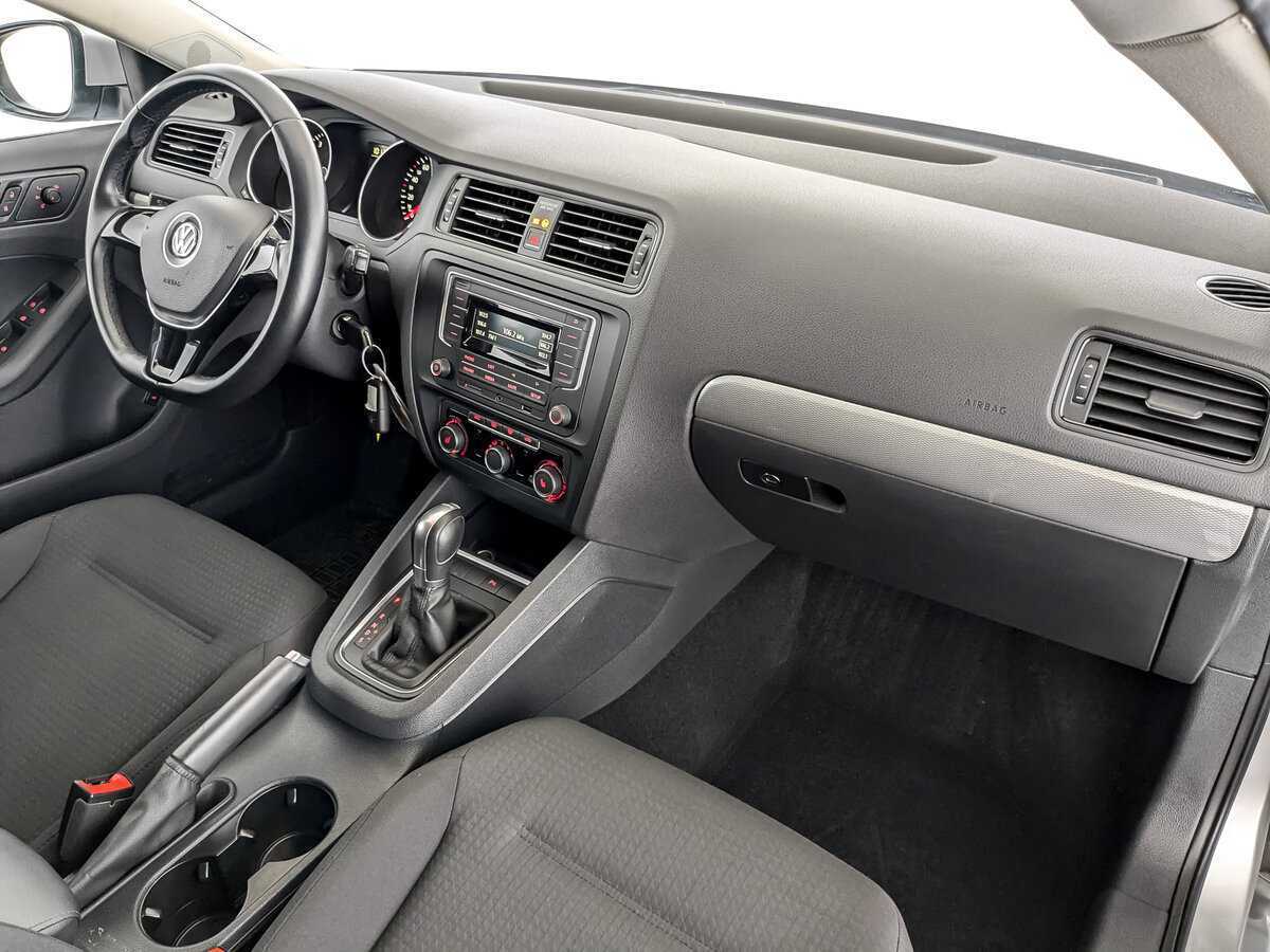 Б/У Фольксваген Джетта 2016 года. Фото: #10