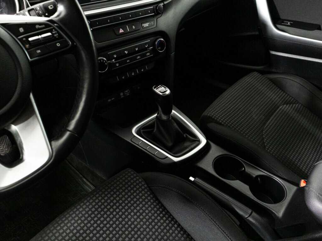 Б/У Киа Сид 2019 года. Фото: #15