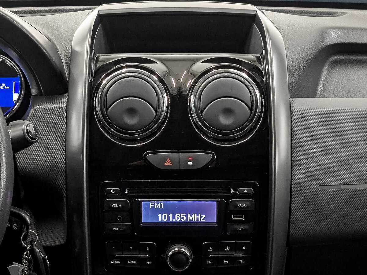 Б/У Рено Дастер 2015 года. Фото: #16