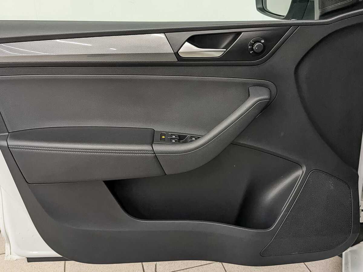 Б/У Фольксваген Поло 2021 года. Фото: #18