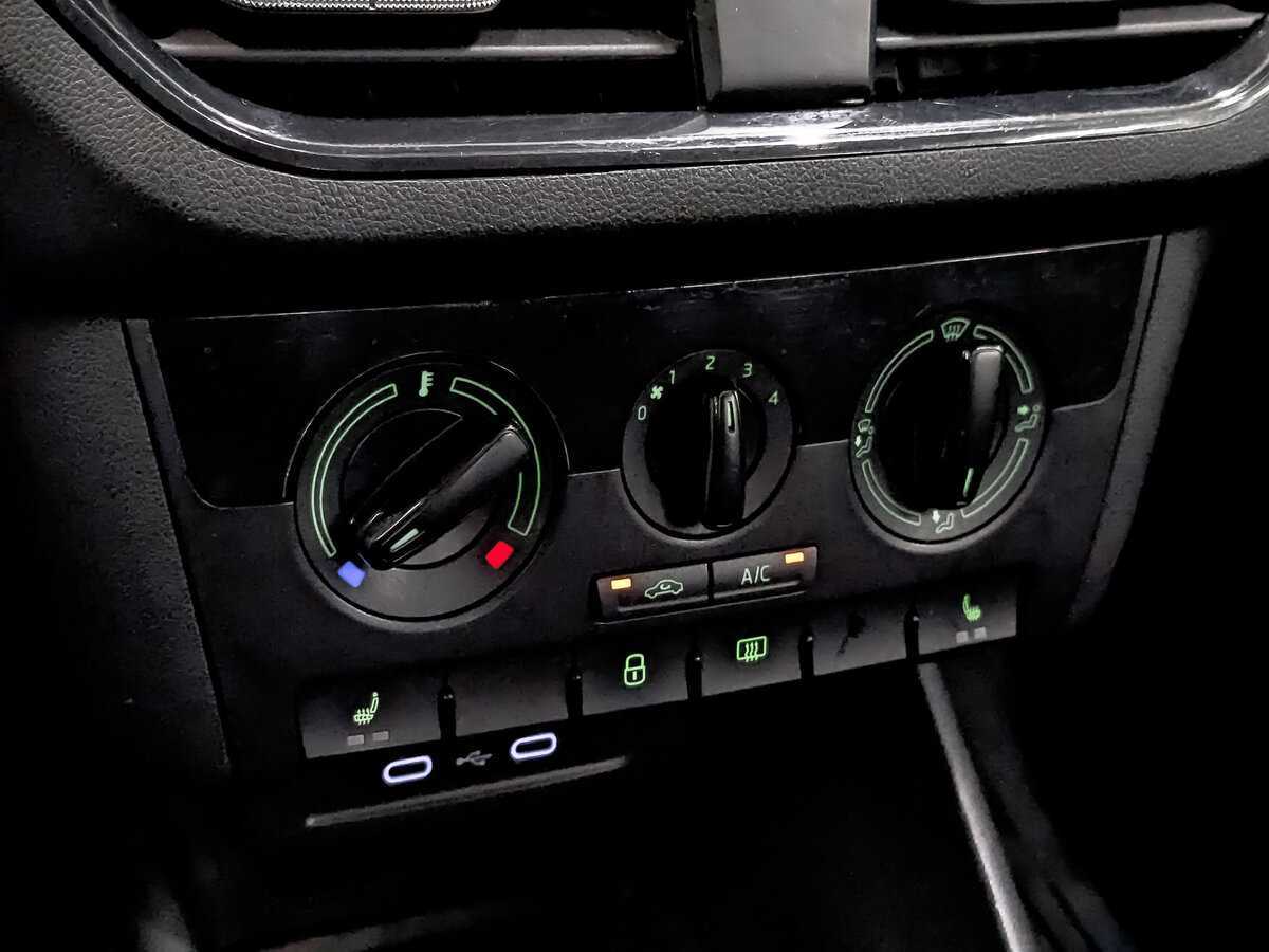 Б/У Шкода Рапид 2020 года. Фото: #18