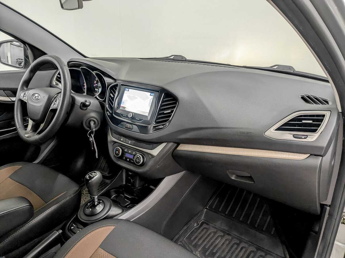 Б/У Лада (ВАЗ) Веста 2017 года. Фото: #10